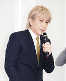 不倫で引退の小室と独立・不倫告白をした小泉の“ギャップ”とは？