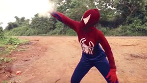 マーベルが知らんところで勝手にリメイク?――トルコでは入浴中の女を絞殺!?マーベル無許可のスパイダーマンの画像5